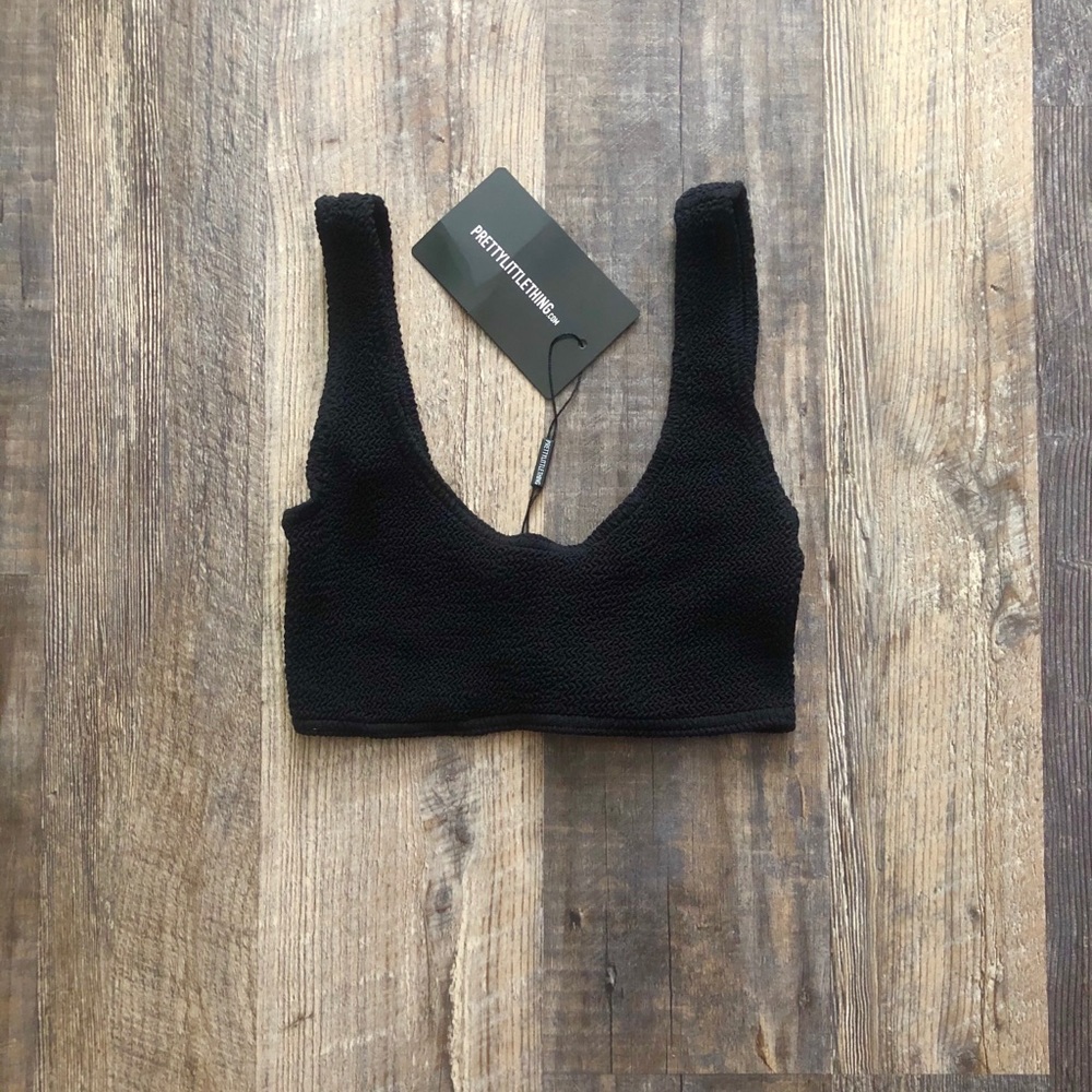 Swimsuit top from Prettylittlething